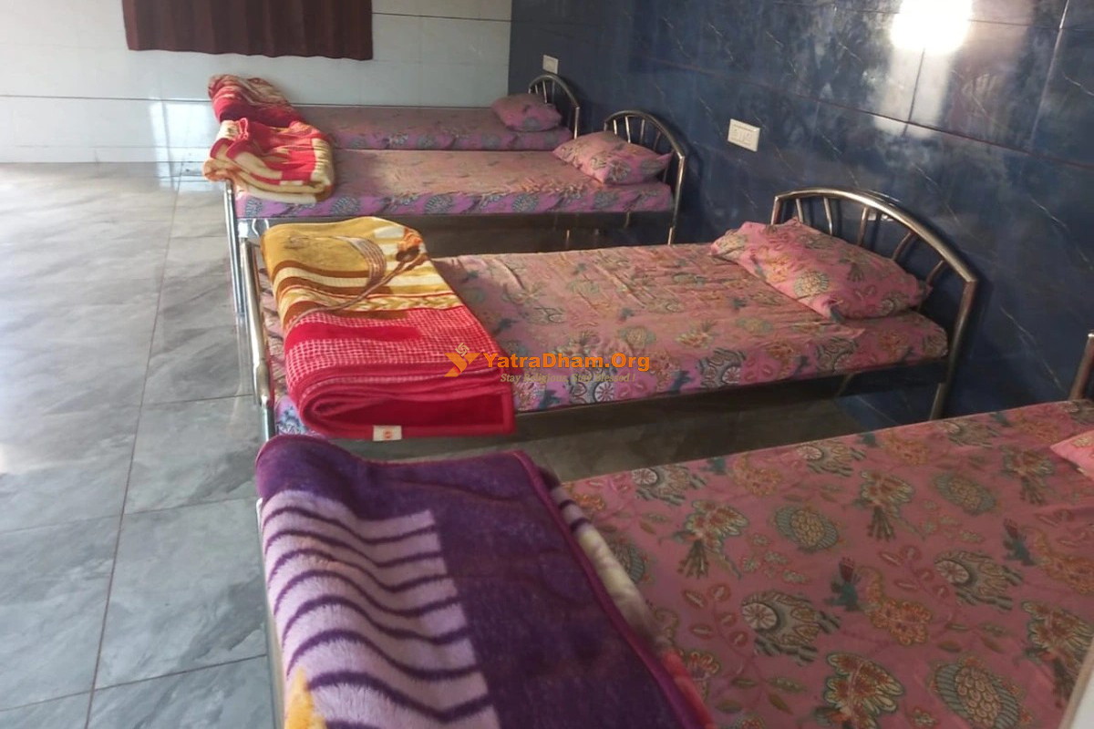 Khodiyar Bhavan Junagadh (Bhavnath) 4 Bed Room