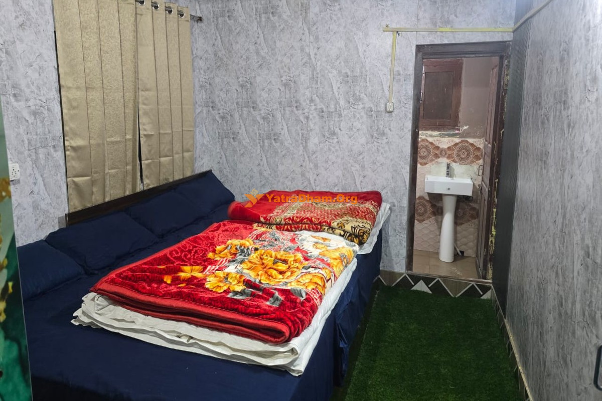 Shankar Hotel - Kedarnath 4 Bed Room View