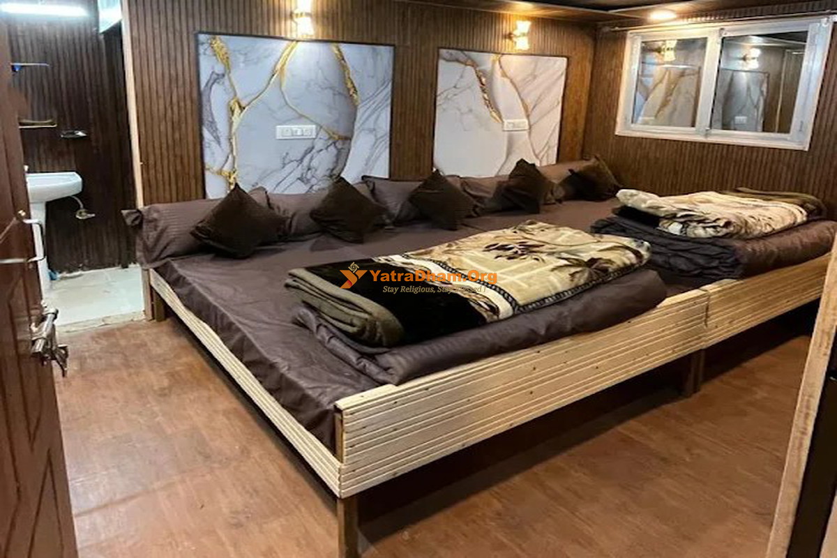 Dhuni Cottage Kedarnath 5 Bed Room