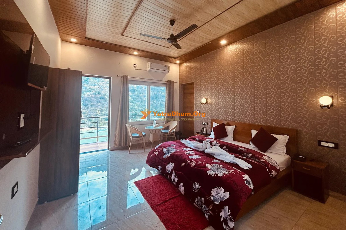 The Daandikaanthi Hotel - Dhari Devi Temple 2 Bed Room 