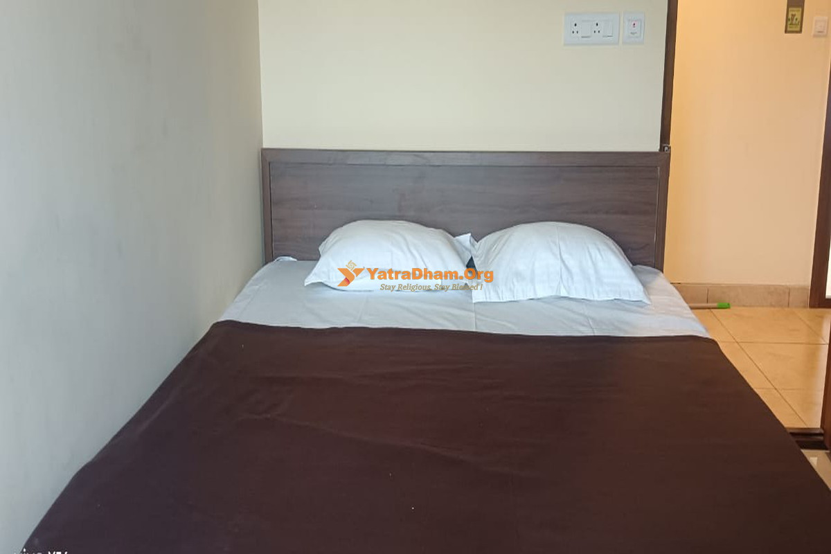Akhila Bharatheeya Brahmana Karivena Nityannandana satram (ABBKN) - Tiruvannamalai 2 Bed Room View