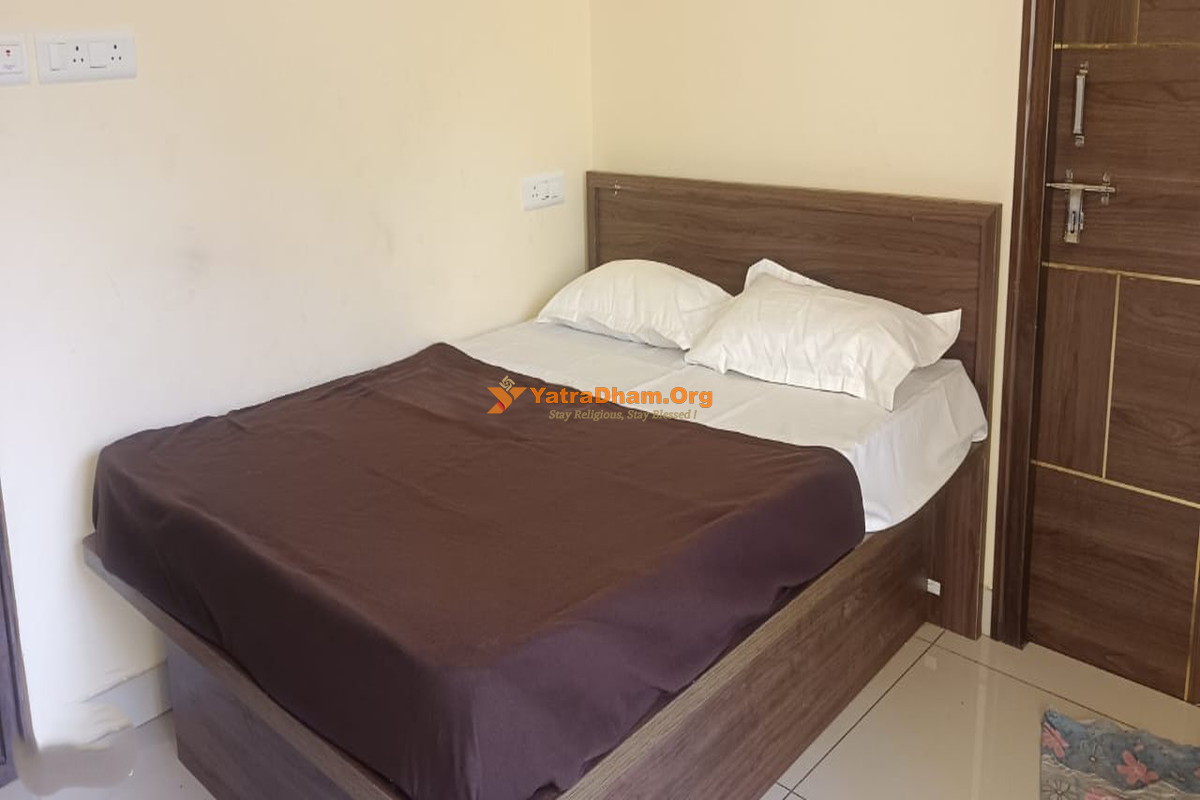 Akhila Bharatheeya Brahmana Karivena Nityannandana satram (ABBKN) - Tiruvannamalai 2 Bed Room View