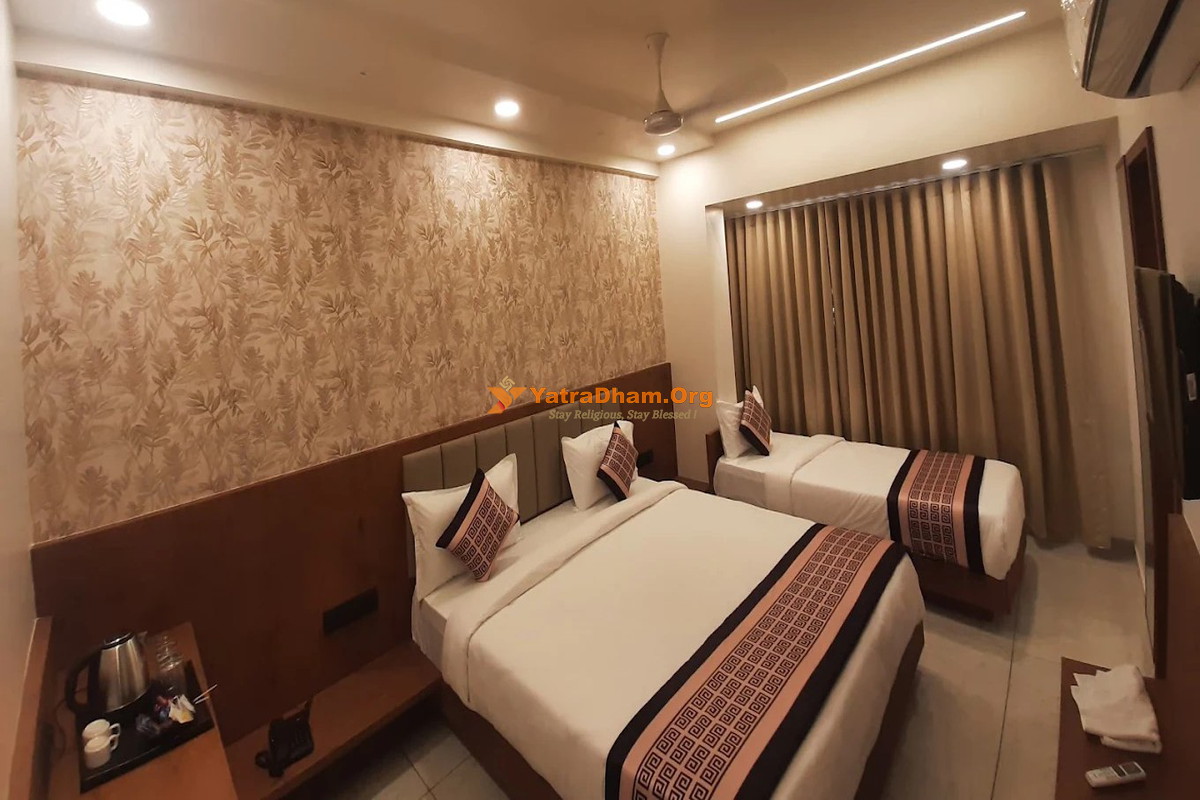 Hotel Shreeji Inn - Somnath 3 Bed Room View