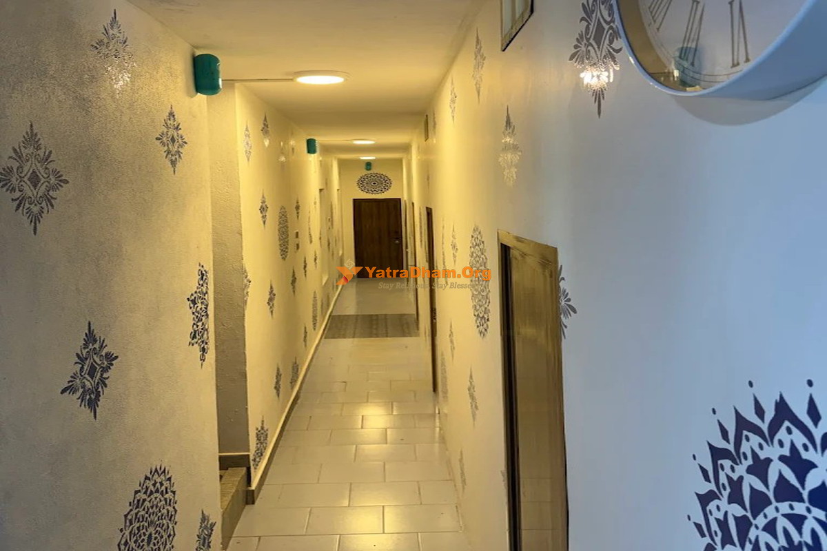 Udupi Shri Krishna Dormitory - Udupi Lobby View