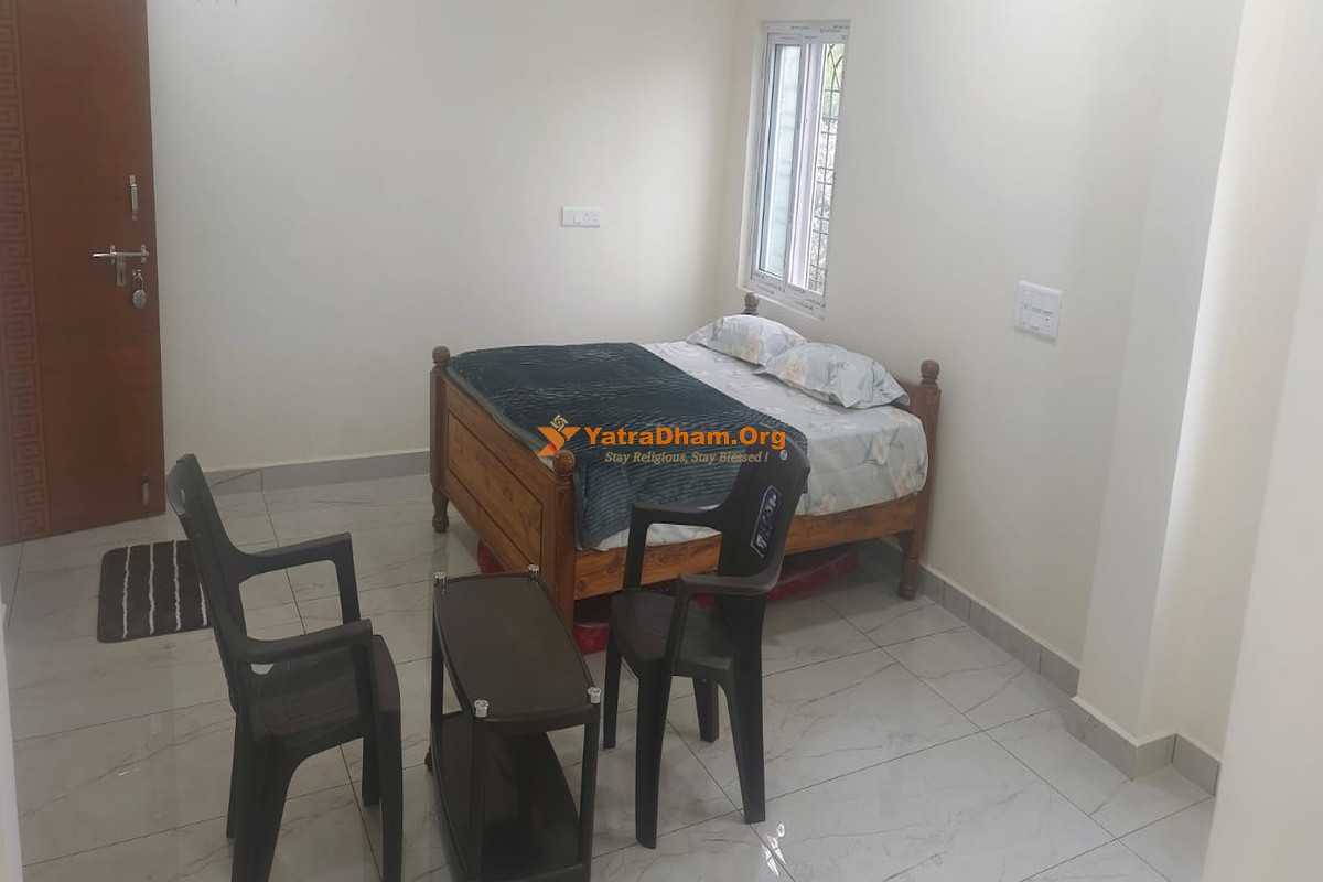 Hotel Royal Rudra Inn Srisailam (Sundipenta) 2 Bed Room