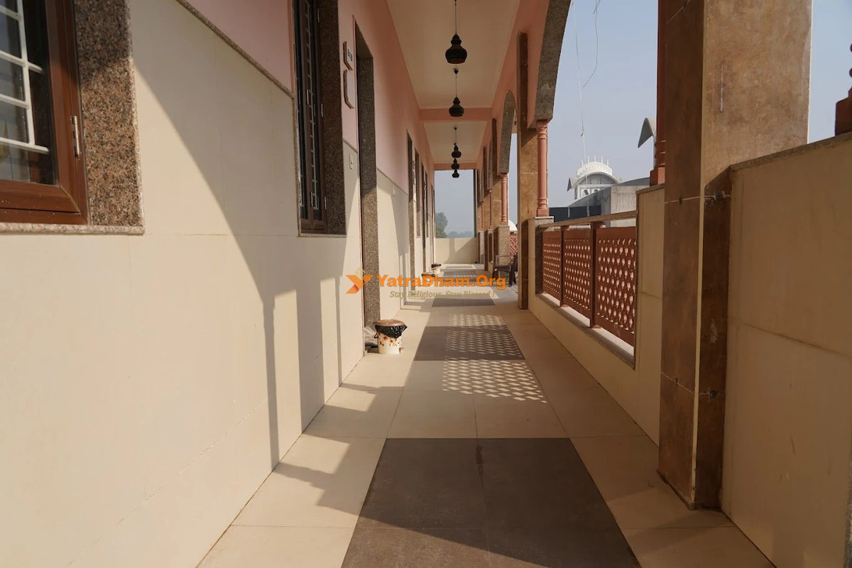 SKCON Govardhan Retreat Center & Guest House - Jatipura Lobby View