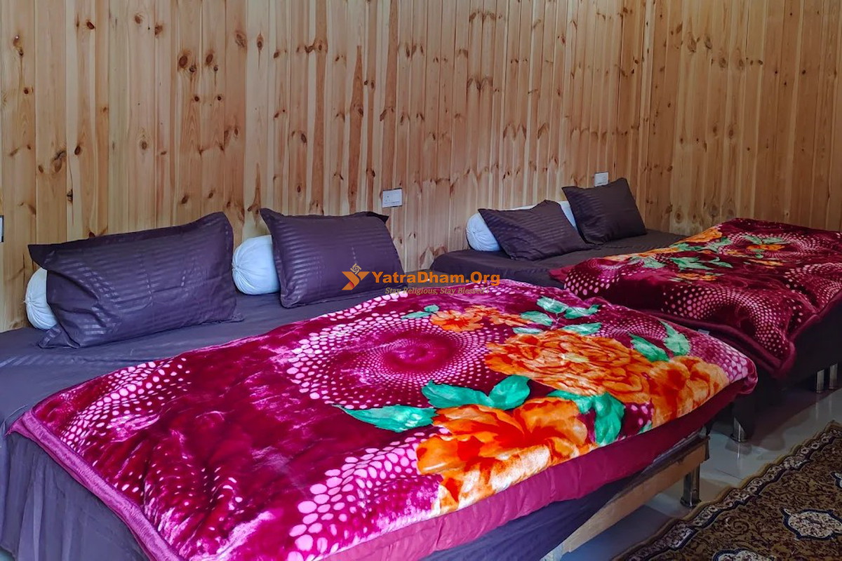 YoG1 Badrinath - Badrinath 4 Bed Room View