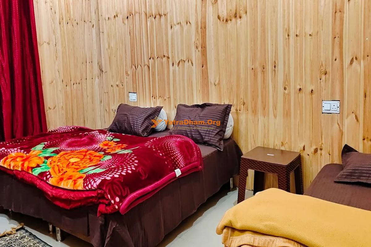 YoG1 Badrinath - Badrinath 3 Bed Room View