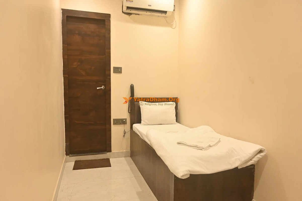 Babulal Soni Dharamshala - Kolkata Single Bed Room View