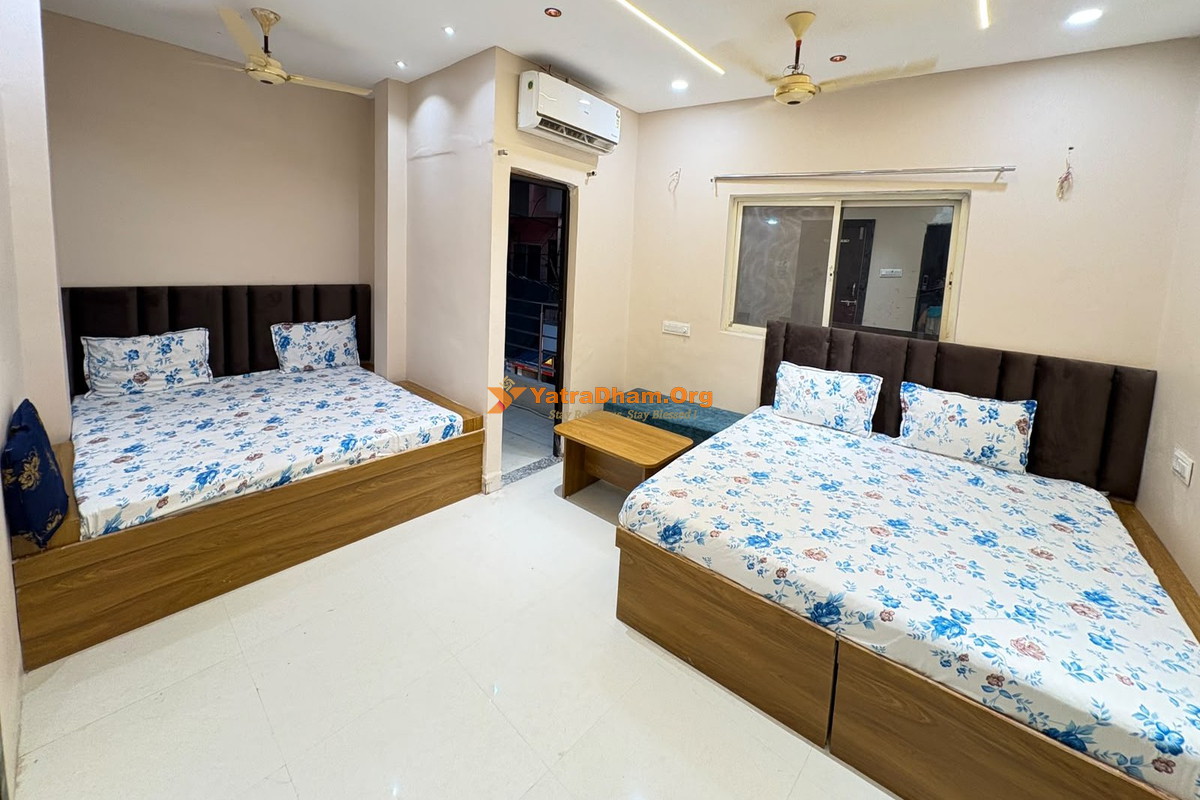Hotel Shree Siddhivinayak Ujjain 4 Bed Room View