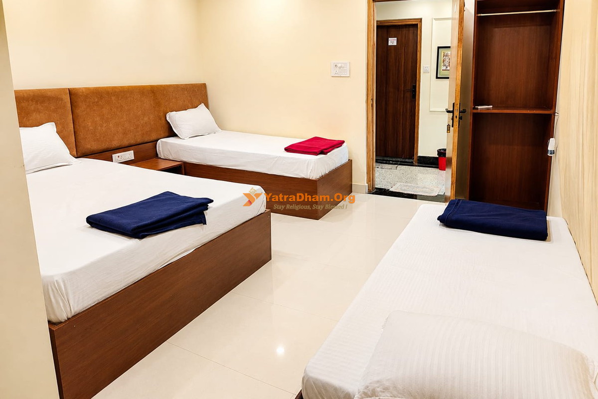 Sri Vasavi Athidi Nivas - Varanasi  5 Bed Room View