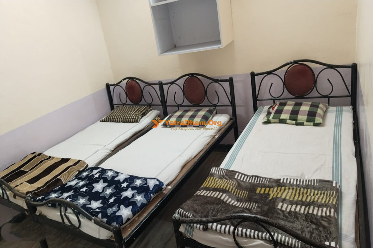 Shri Pandurang Bhavan (Vithaldas Bhavan) Pandharpur 3 Bed Room