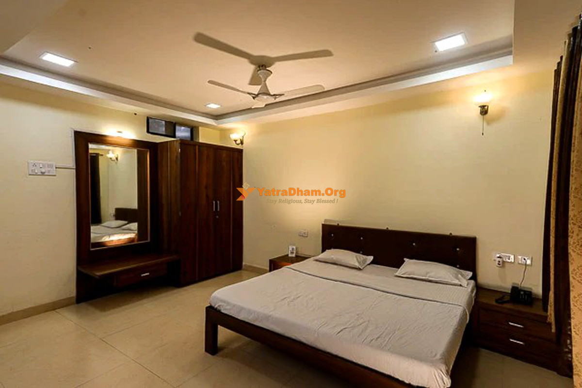 MTDC Yatri Niwas Bhimashankar 2 Bed Room
