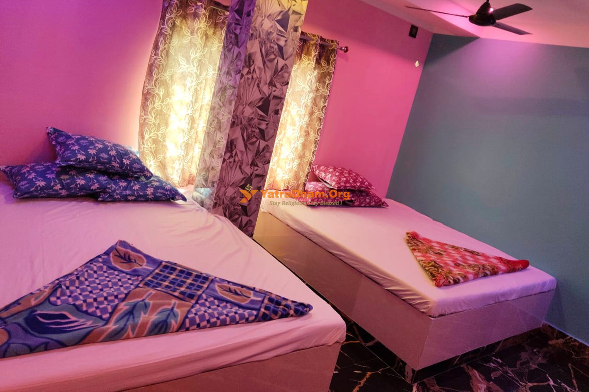 Bibhuti Bhawan Tarapith Room