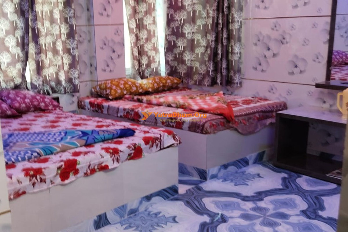 Bibhuti Bhawan Tarapith Room