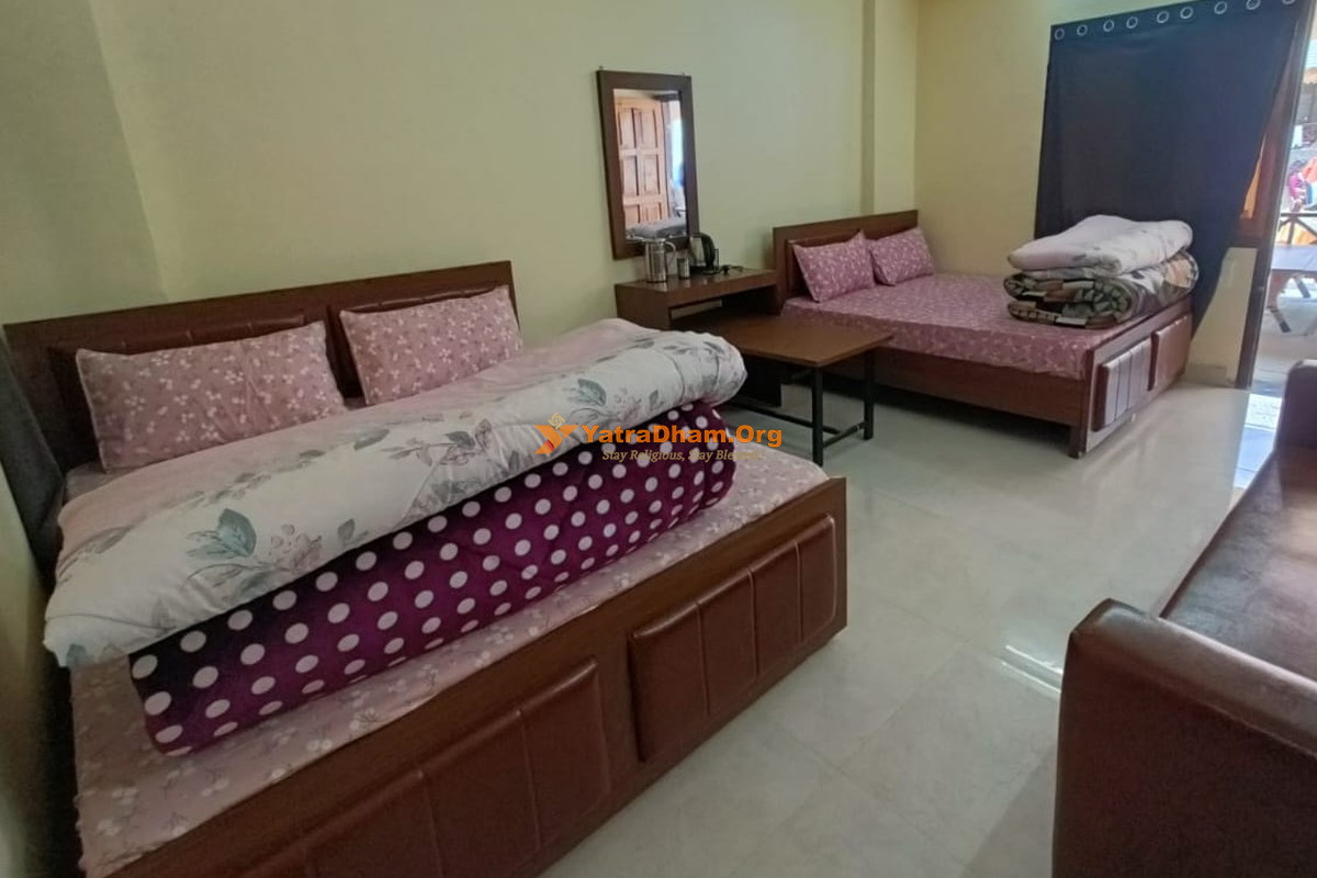 Gayatri Bhavan Kedarnath 4 Bed Room