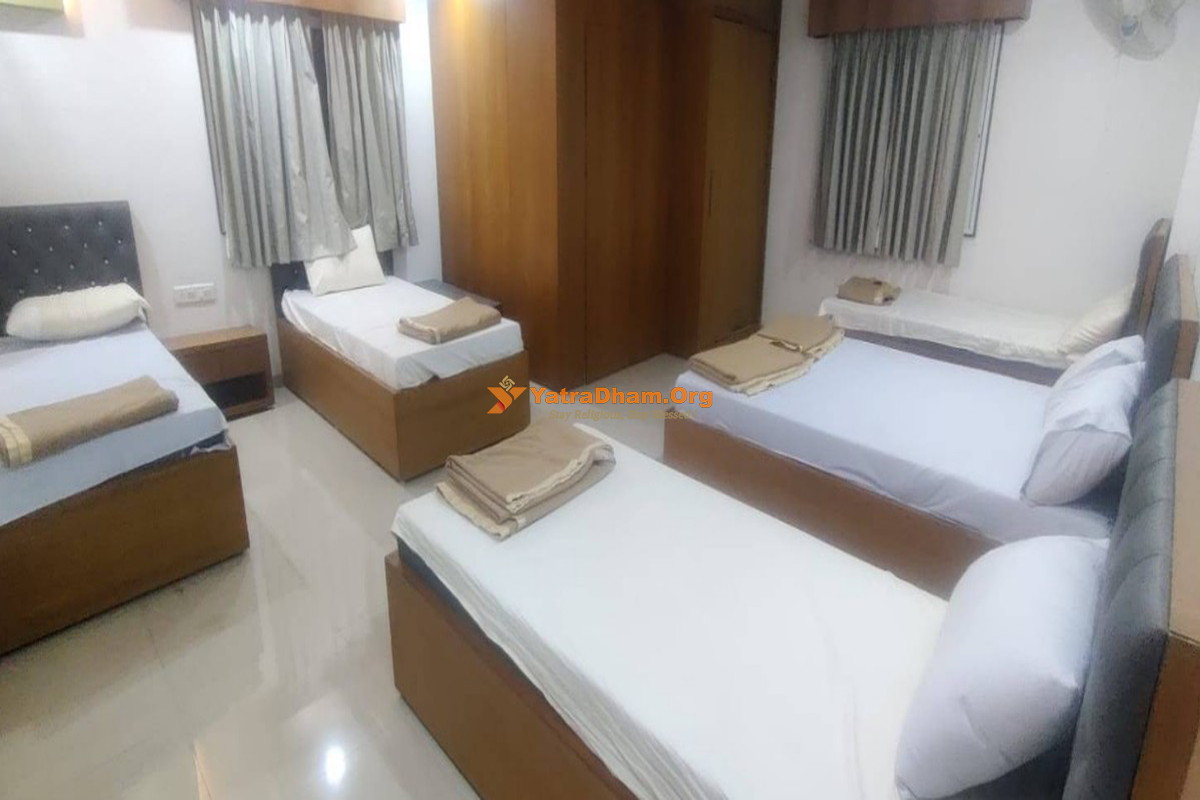 Hotel Bhakt Niwas Shegaon Dormitory Non AC Hall View