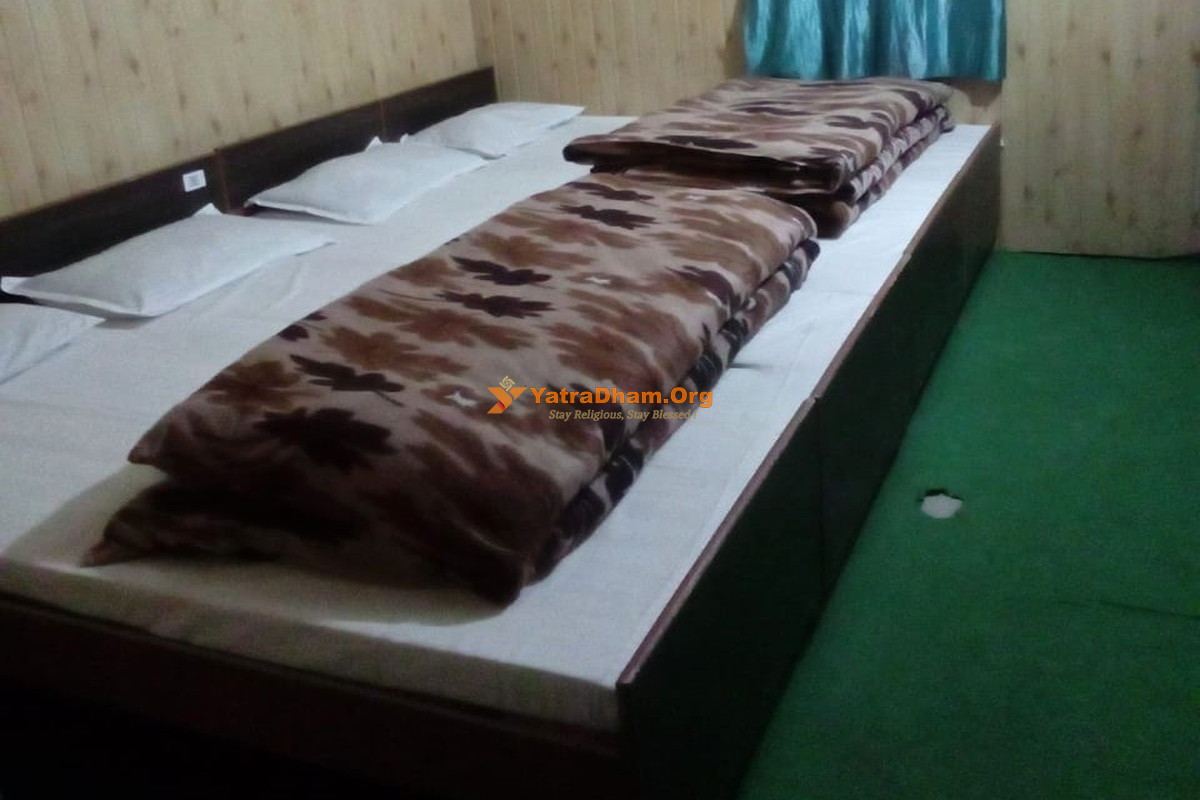 Shukla Guest House Kedarnath 5 Bed Room View