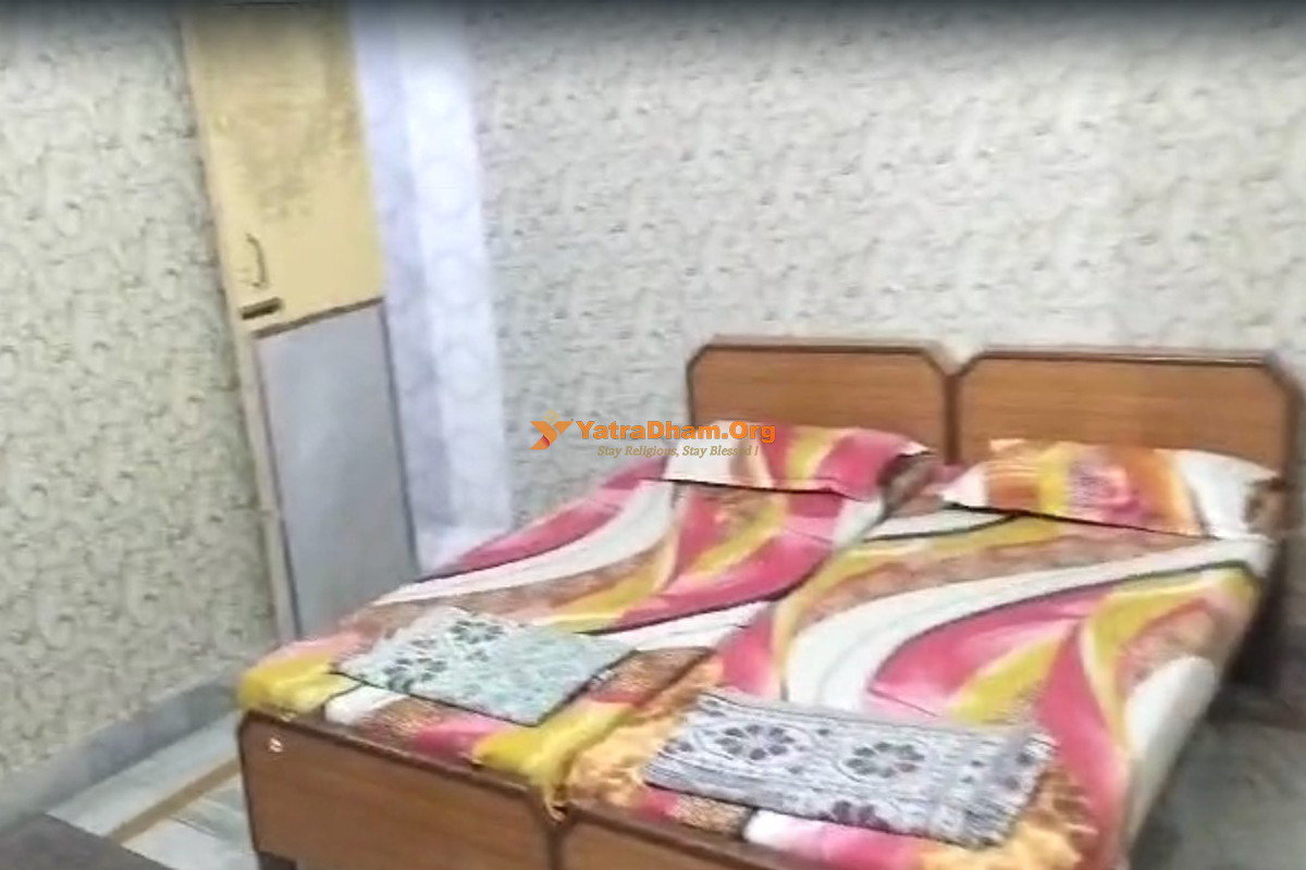 Madhuvan Atithi Gruh Mathura  2 Bed Room