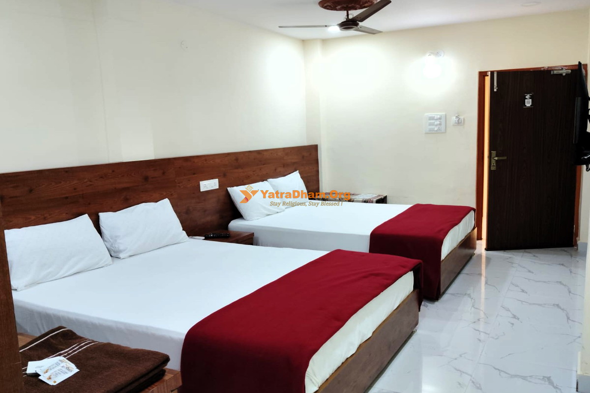 Hotel Raghavendra Grand Inn Sundipenta (Srisailam) 2 Bed AC Small Room