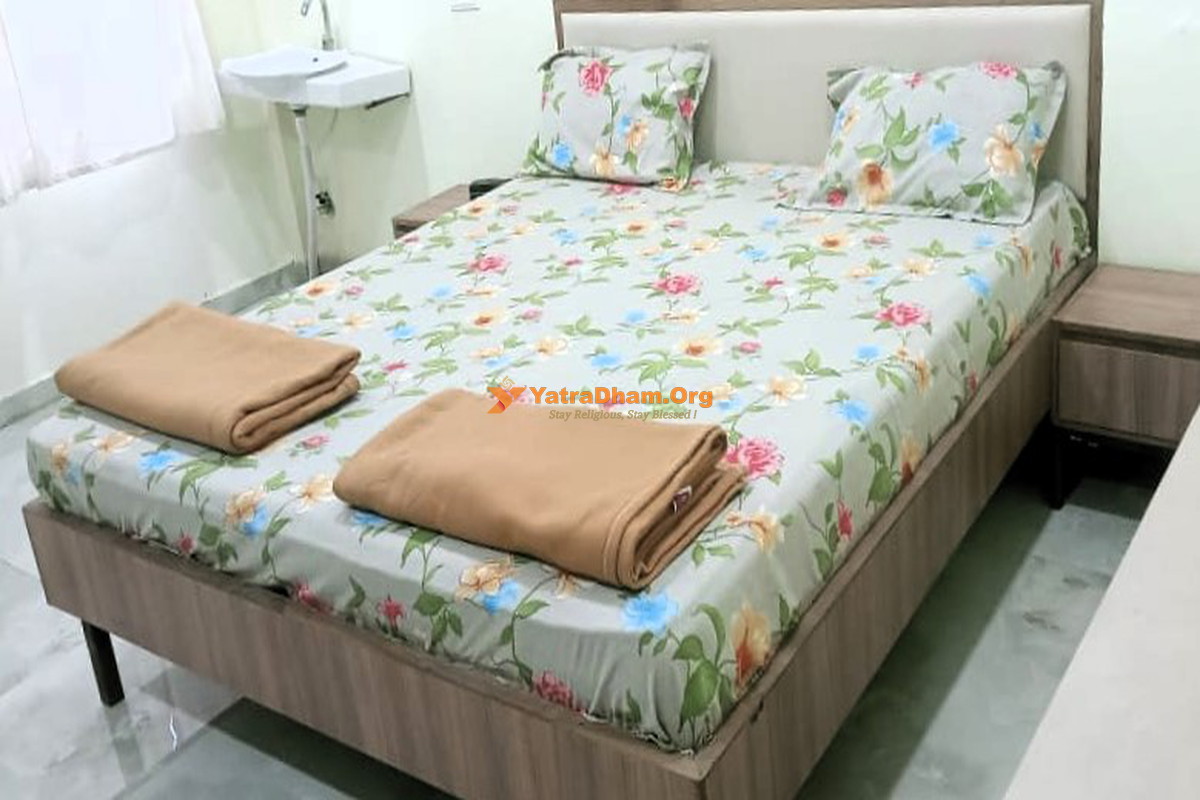 Shikharji (Madhuban) Swarnim Mandir 2 Bed Room