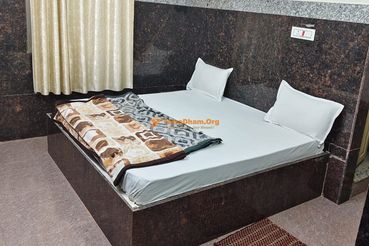 Swamy Sannidhi Varanasi 2 Bed Room