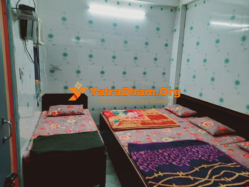 Shri Harihar Bhawan Haridwar 4 Bed Non AC Room