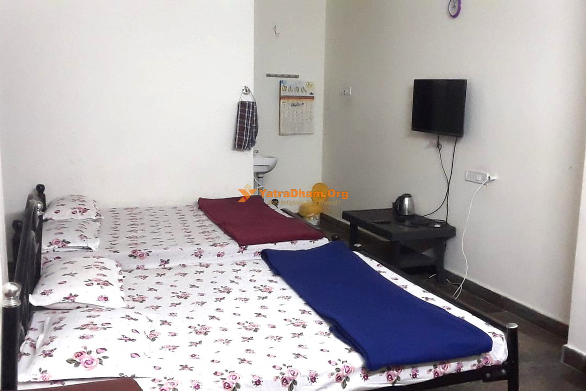 Kanchipuram S.S.P Bhavan (Kanchi Sri Uttaradi Math) 4 Bed Room