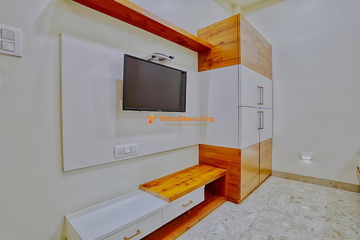 Omkareshwar Hotel Manyavar Palace 3 Bed Room View