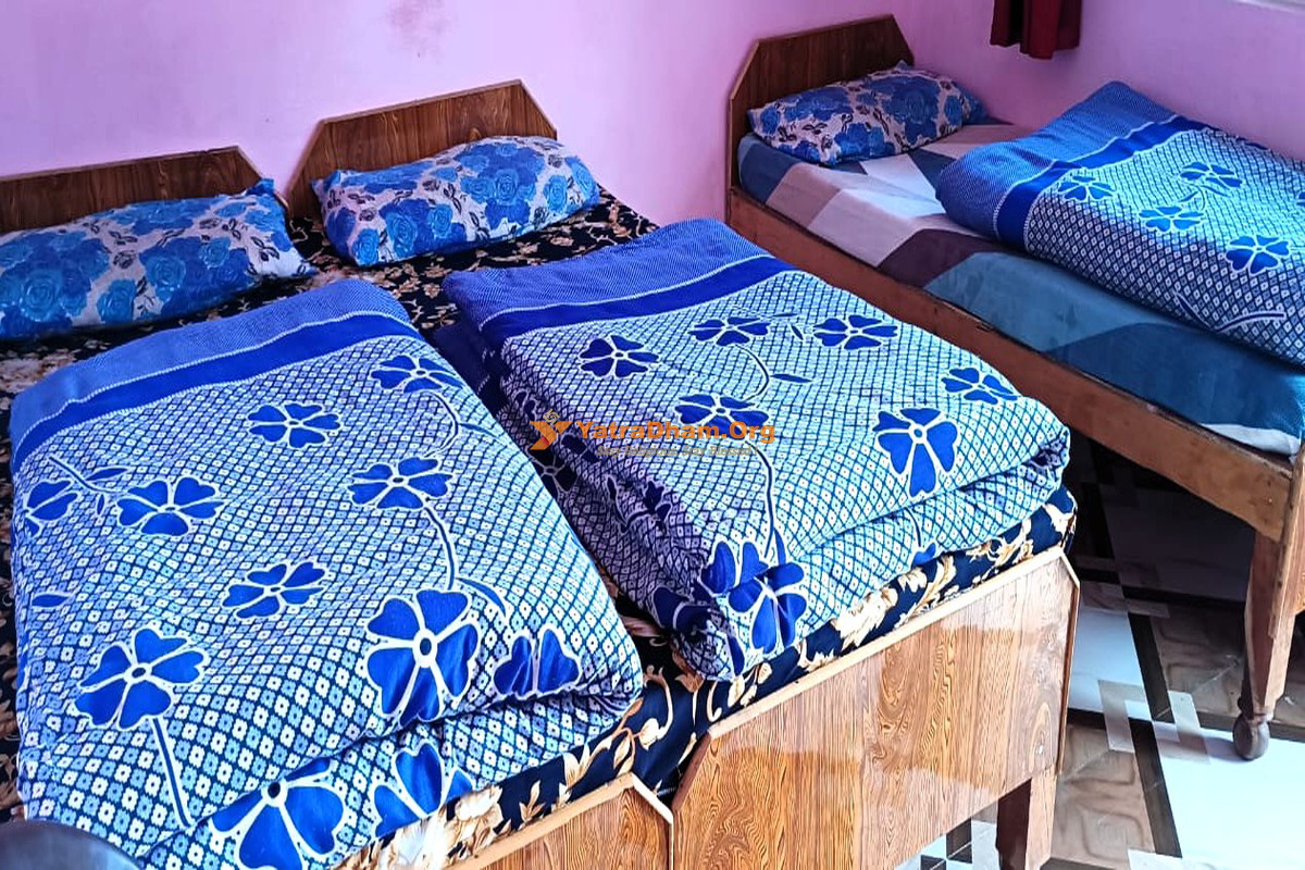 Hotel Kedar Trijuginarayan 3 Bed Room