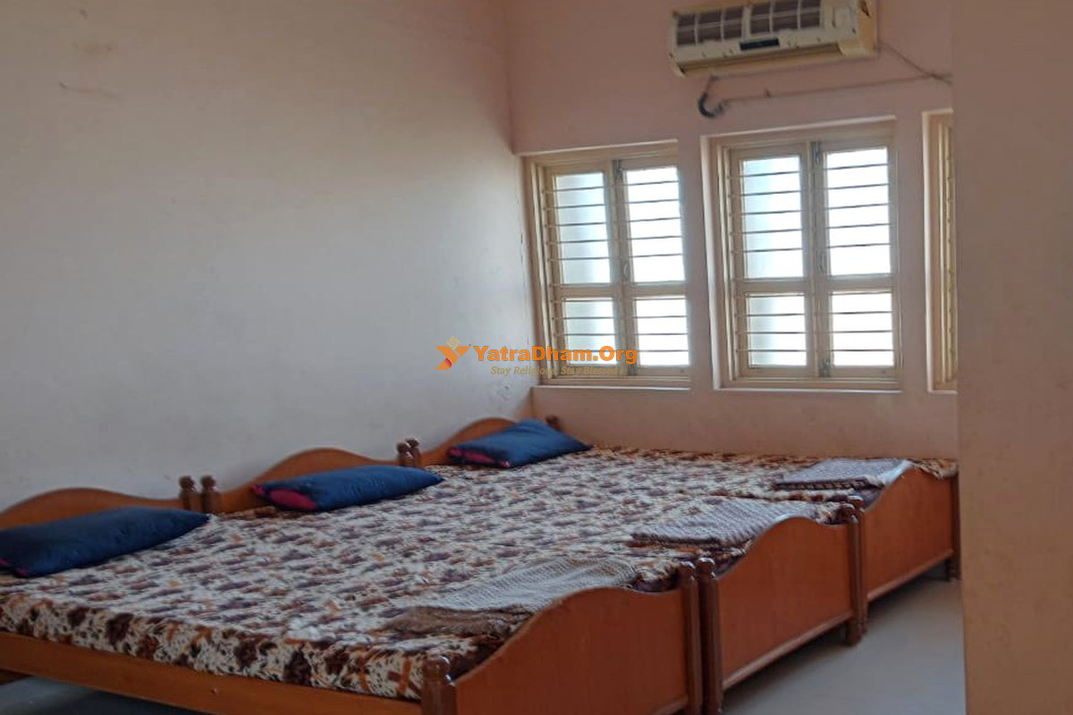 Charan Samaj Vadi Kutch Bhuj 3 Bed Room View