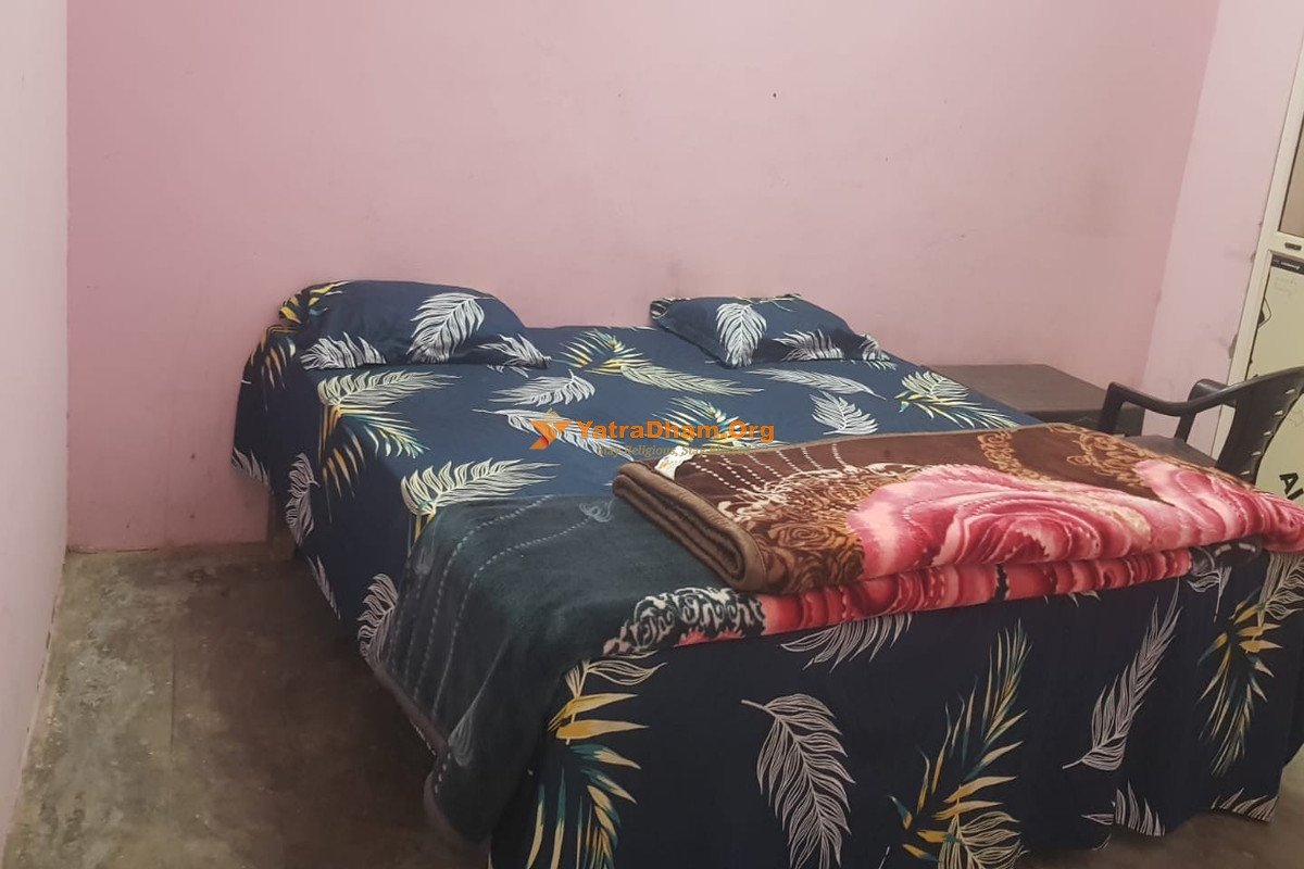 Maa Prema Devi Dharamshala Aonla Room