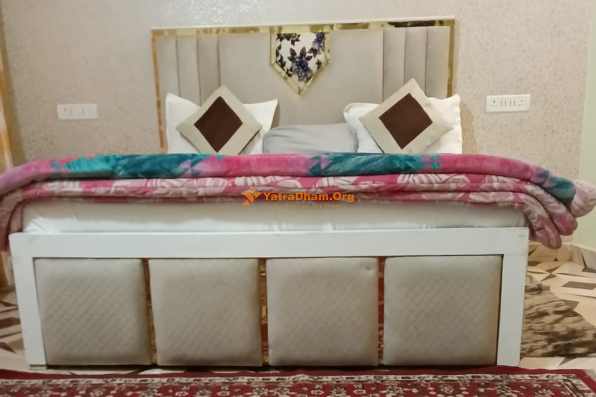 Hotel Shivanan Varanasi Room