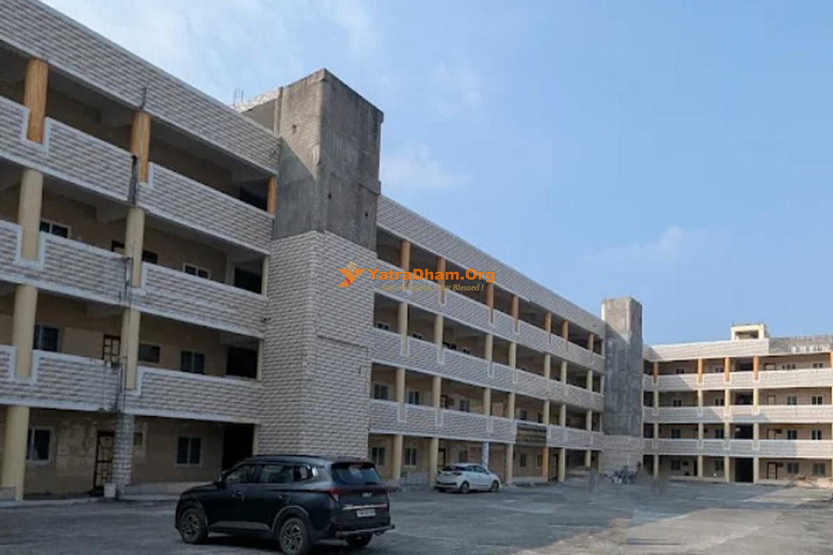 72 Jinalaya Shwetambar Jain Temple Graddagunta Building View