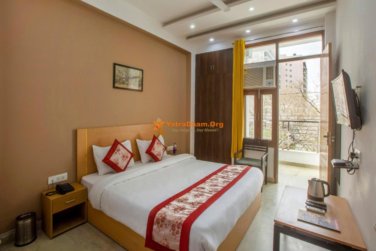 Surya Palace Noida (Delhi) 2 Bed Room View