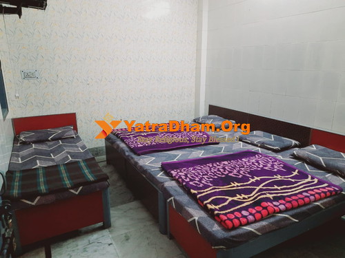 Shri Harihar Bhawan Haridwar 4 Bed Non AC Room