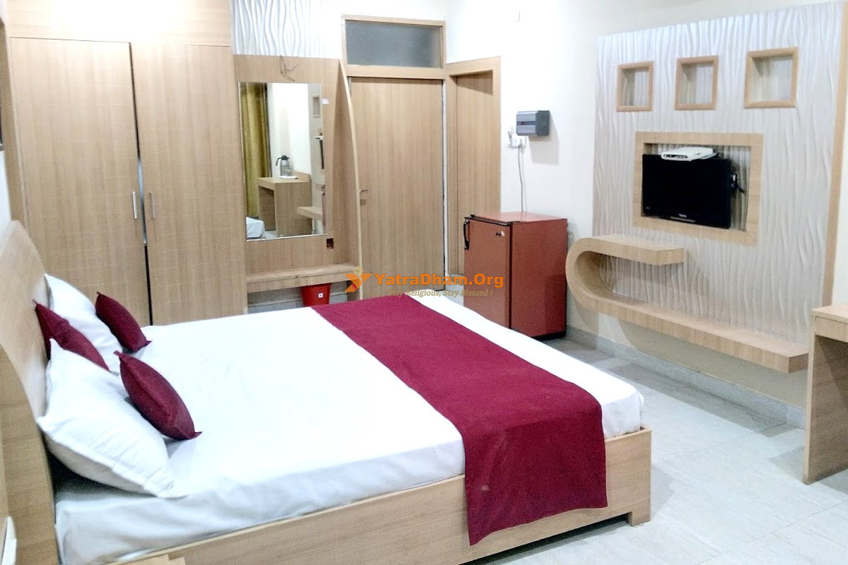 Hotel Kaveri Prayagraj 2 Bed Room