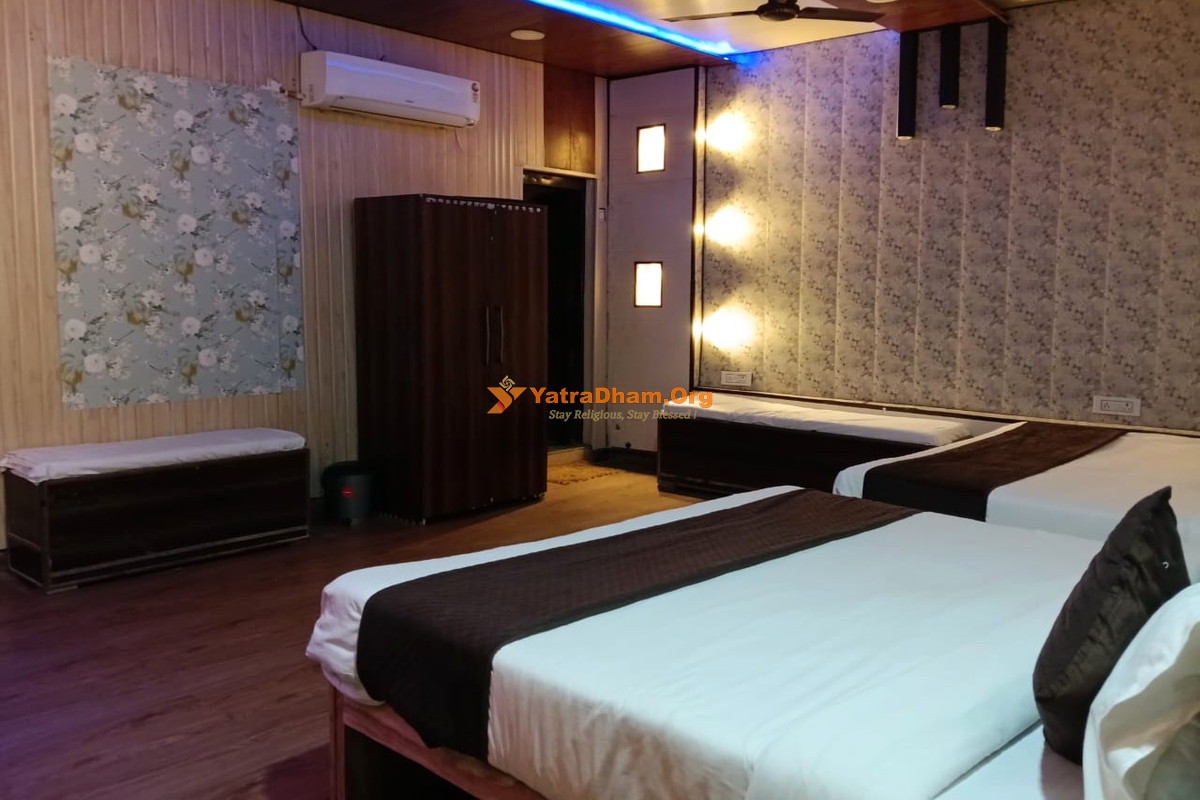 Shri Pratap Dham Chhatikara (Vrindavan) 4 Bed Room