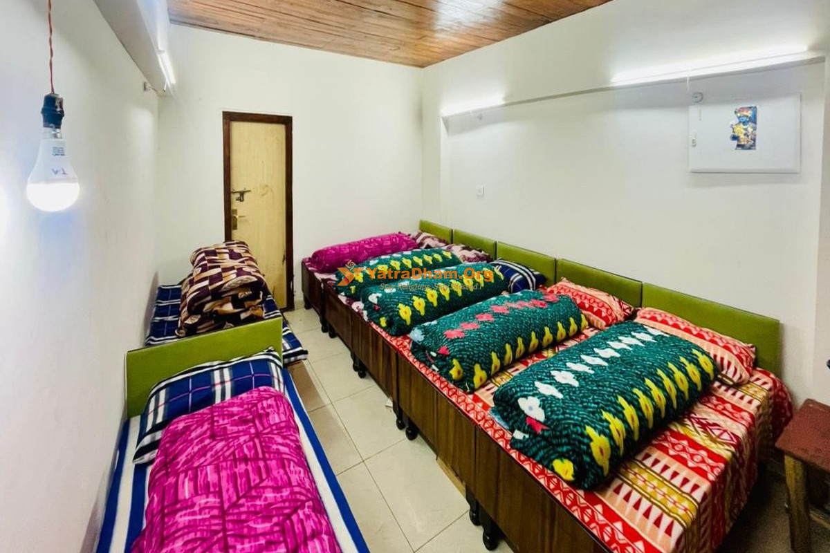Aastha Path ME-5 - Kedarnath 7 Bed Room View