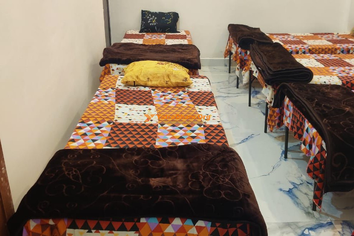 Parashar Prem Sadan Atithiyeyam Prayagraj Dormitory Hall View