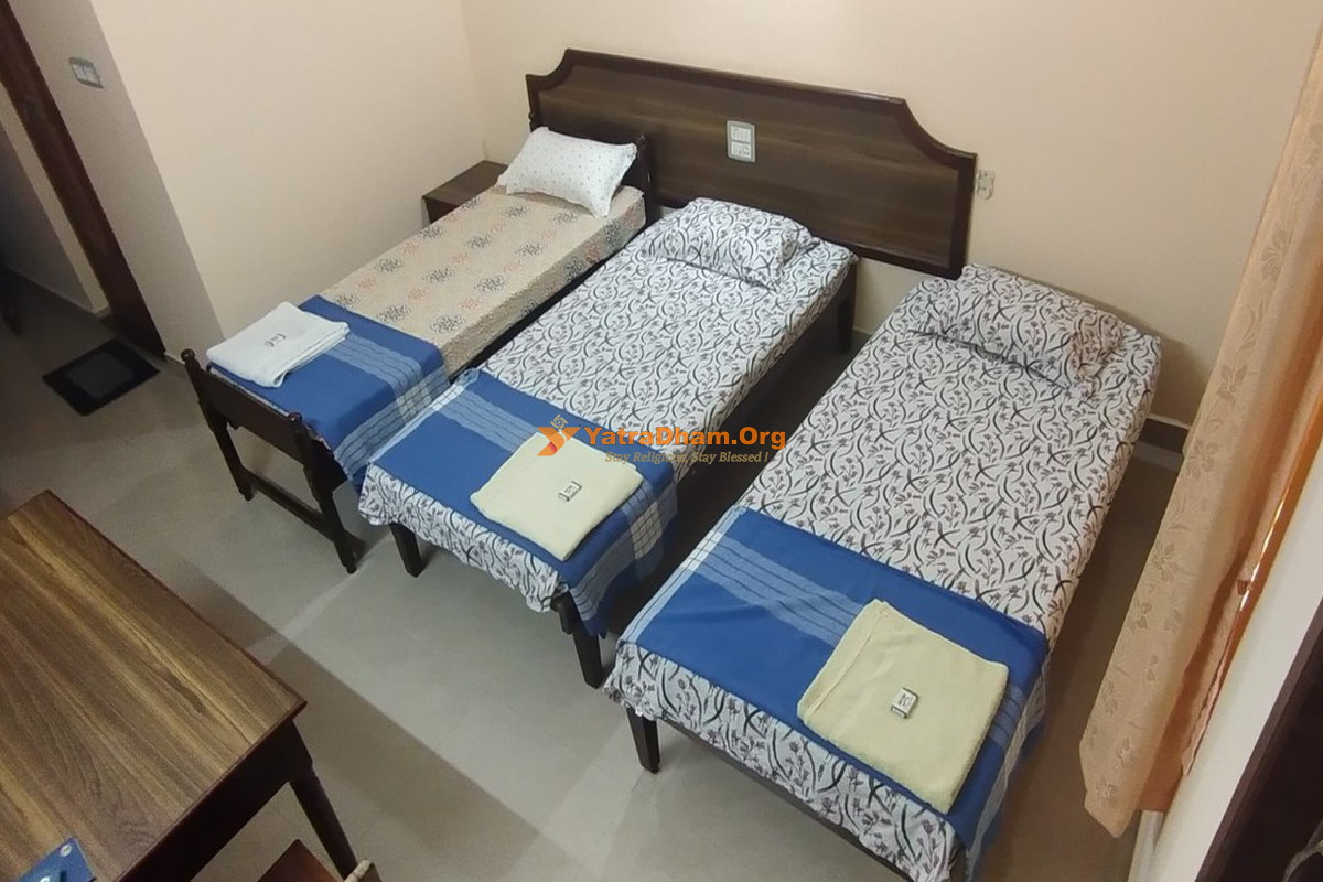 Marthoma Santhigiri Ashram Aluva 3 Bed Room