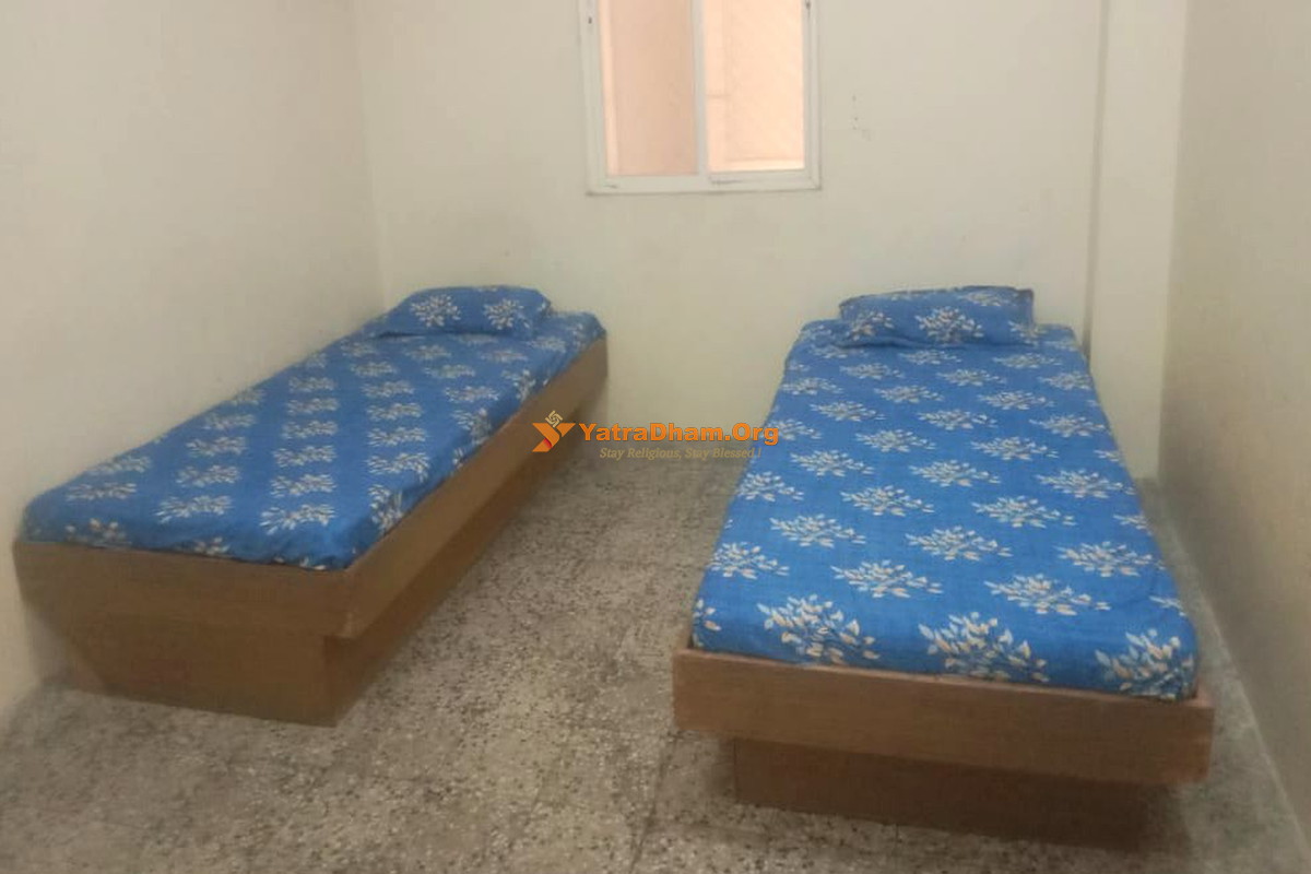 Swami Leela Shah Sindhi Dharamshala Ujjain 2 Bed Room