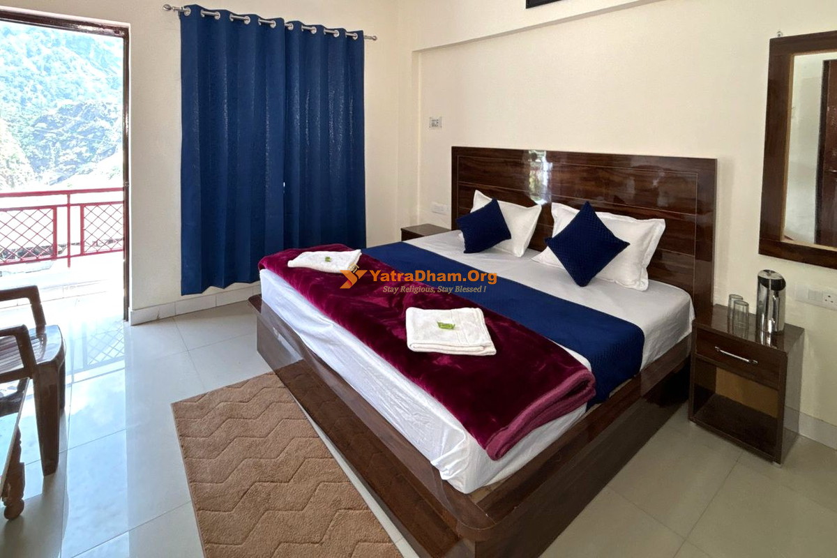Sitapur Kedarnath Hotel Jagatraj 2 Bed Room View
