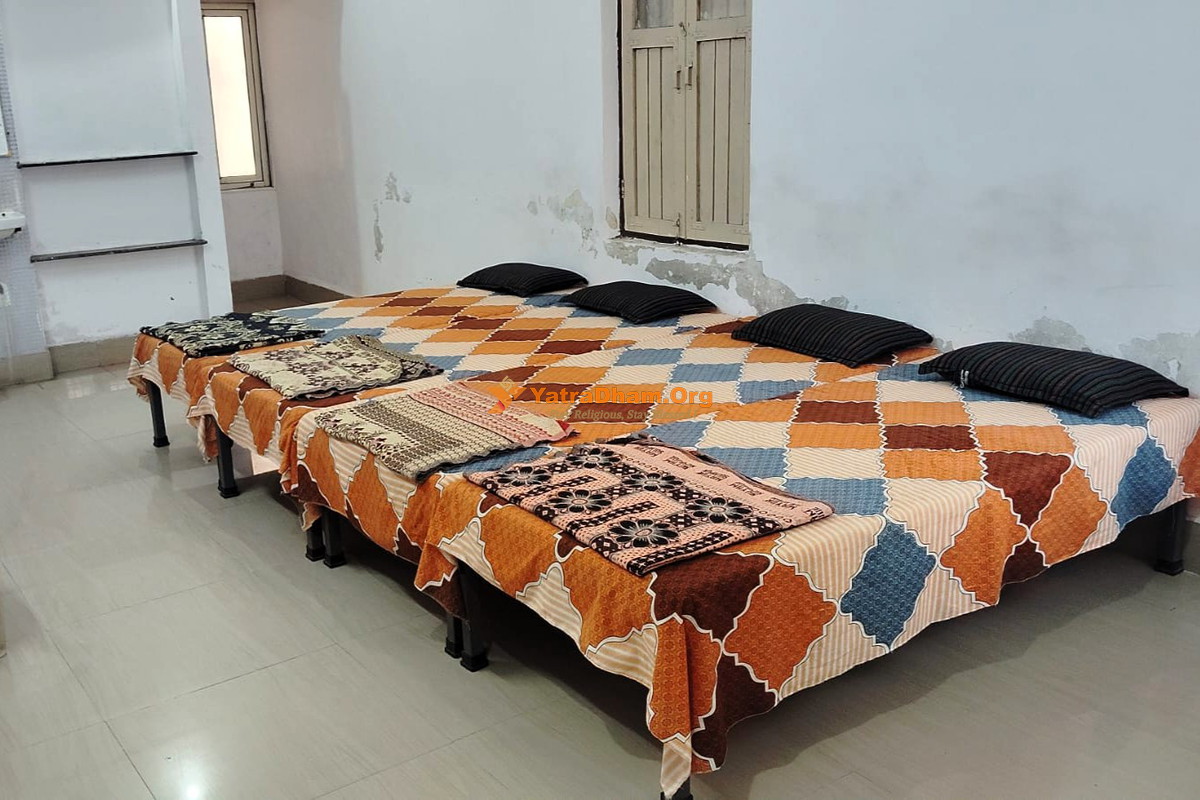 Panchal Dharamshala Ambaji 4 Bed Room
