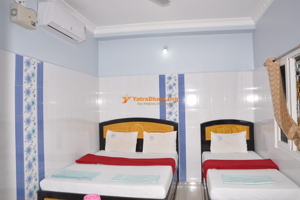 Hotel Senthil Murugan Rameshwaram 2 Bed Room