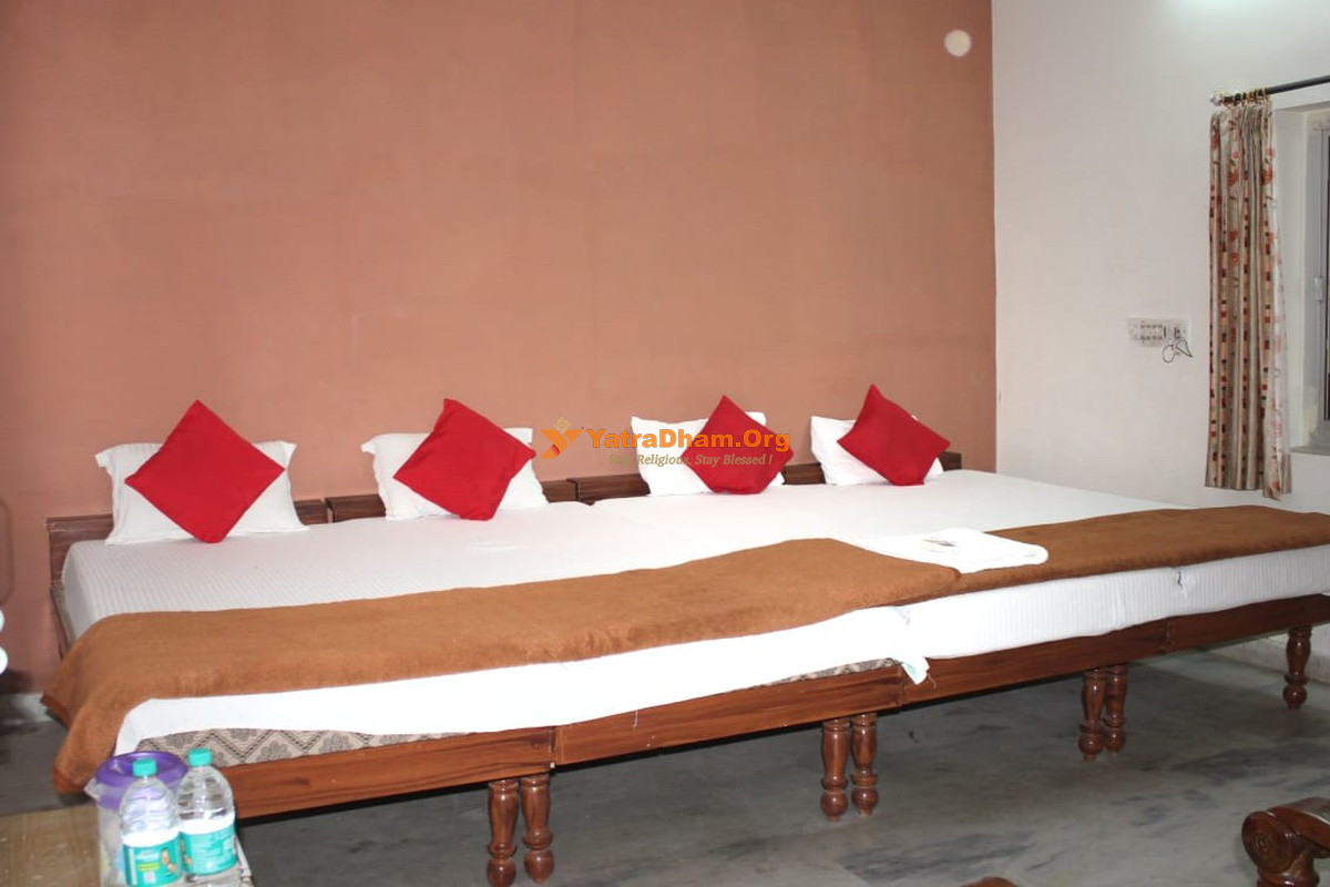 Hotel Shyaam Darbar Pushkar 4 Bed Room