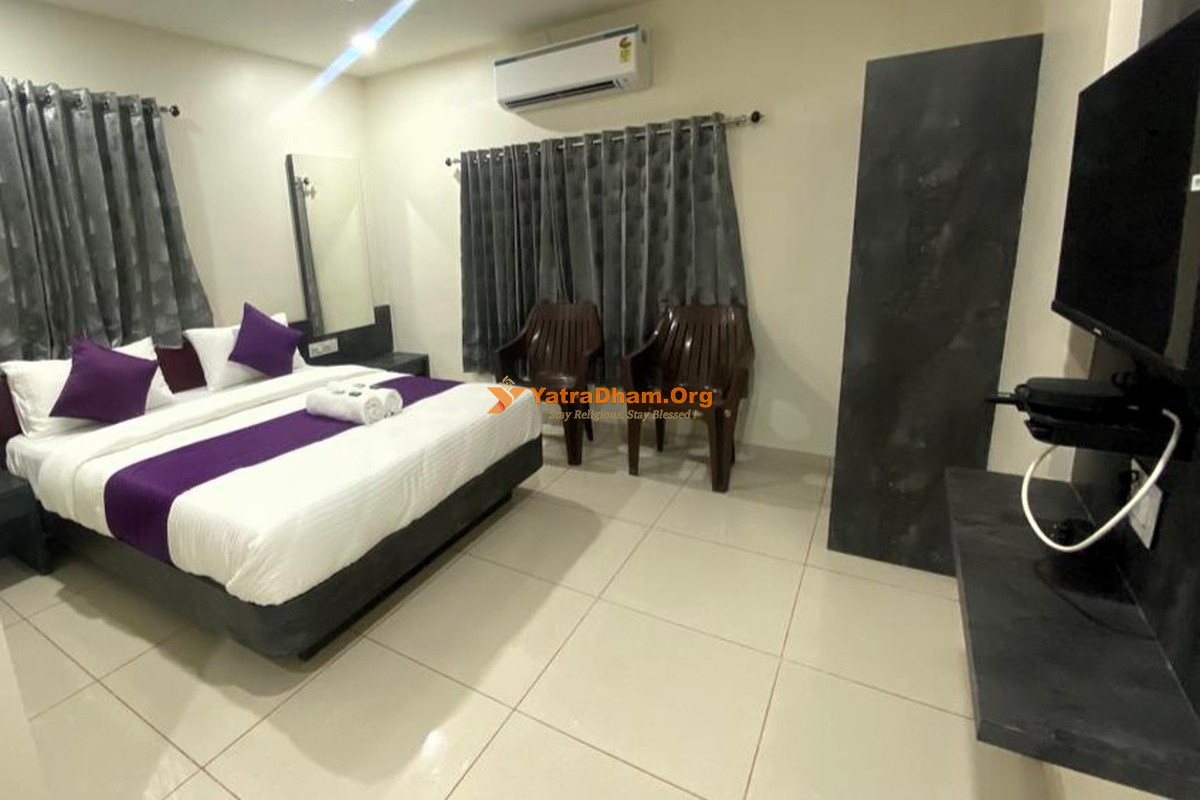 Hotel Harivansh Dwarka 2 Bed Room