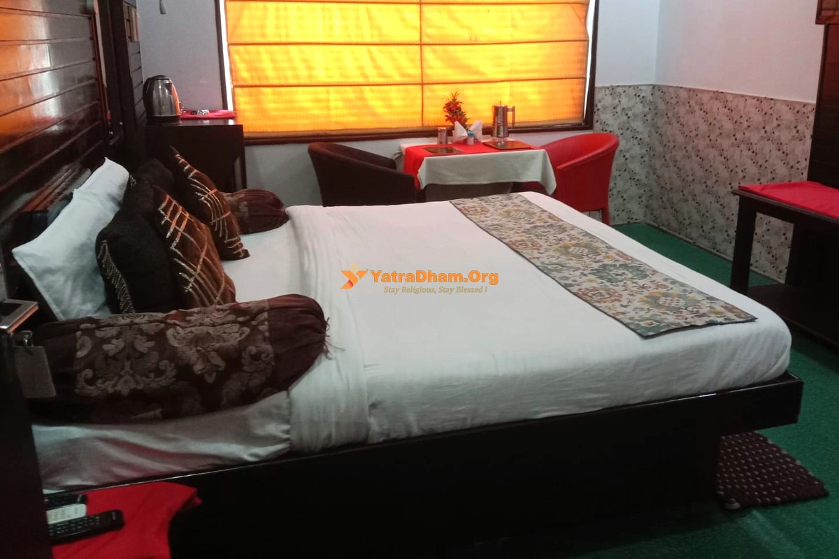 Hotel Le-Leisure Prayagraj 2 Bed Room