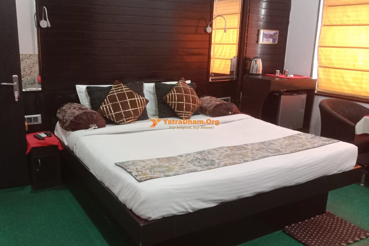 Hotel Le-Leisure Prayagraj 2 Bed Room