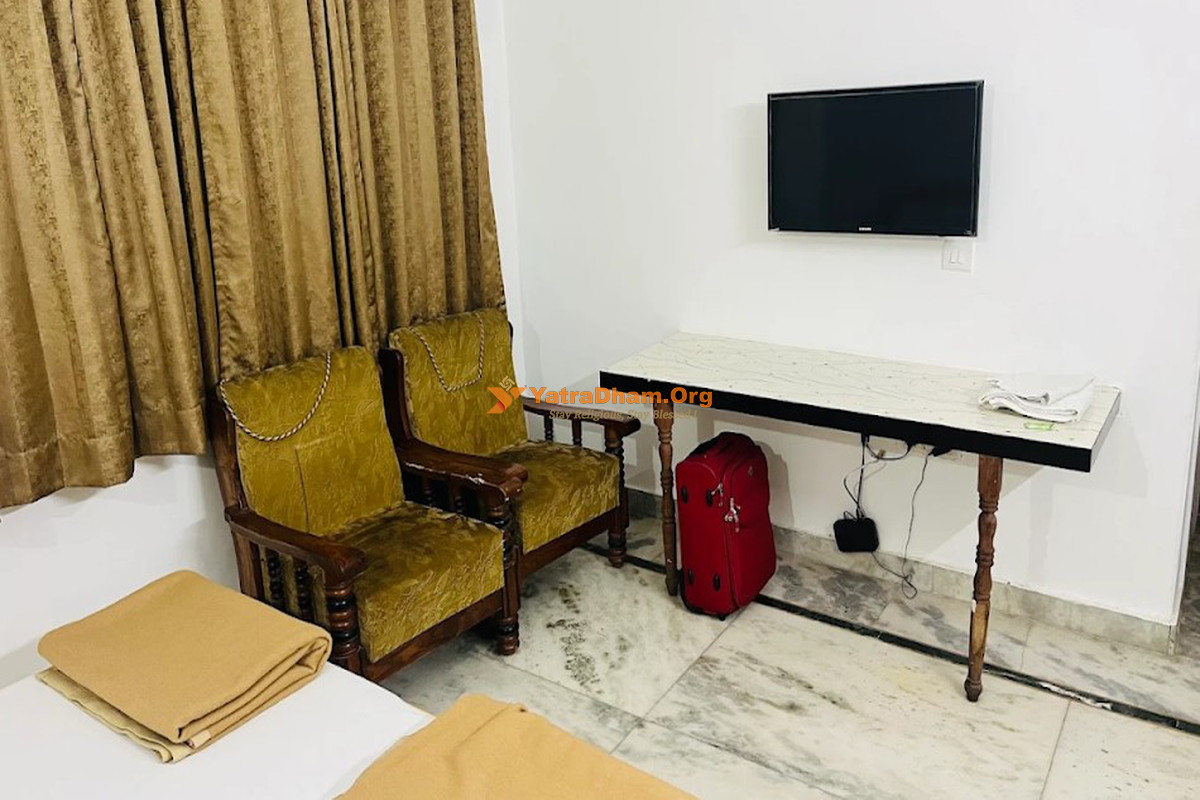 Yashoda Dham Vrindavan Room